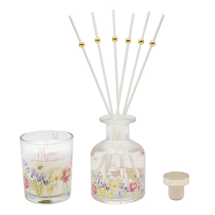 Lesser & Pavey Mum Candle & Diffuser Set | Diffuser & Candles Gifts for Mum Perfect for Birthdays, Anniversary or Mothers Day | Lovely Gifting Candles for Mum with Included Diffuser