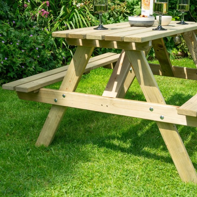Rowlinson Traditional Picnic Table 1.2m