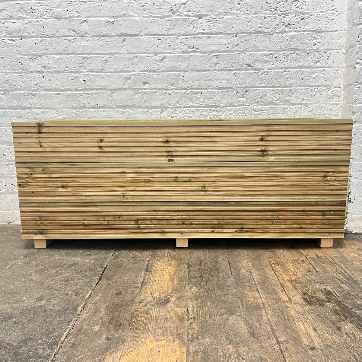 4ft Long 3 Board High Wooden Decking Planter –  120 × 35 × 48 cm