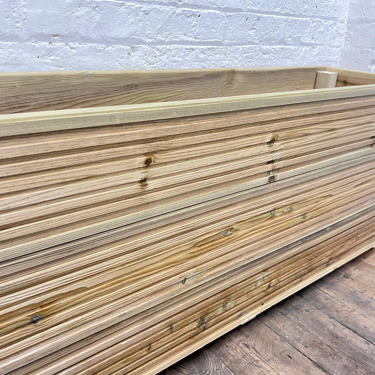 4ft Long 3 Board High Wooden Decking Planter –  120 × 35 × 48 cm