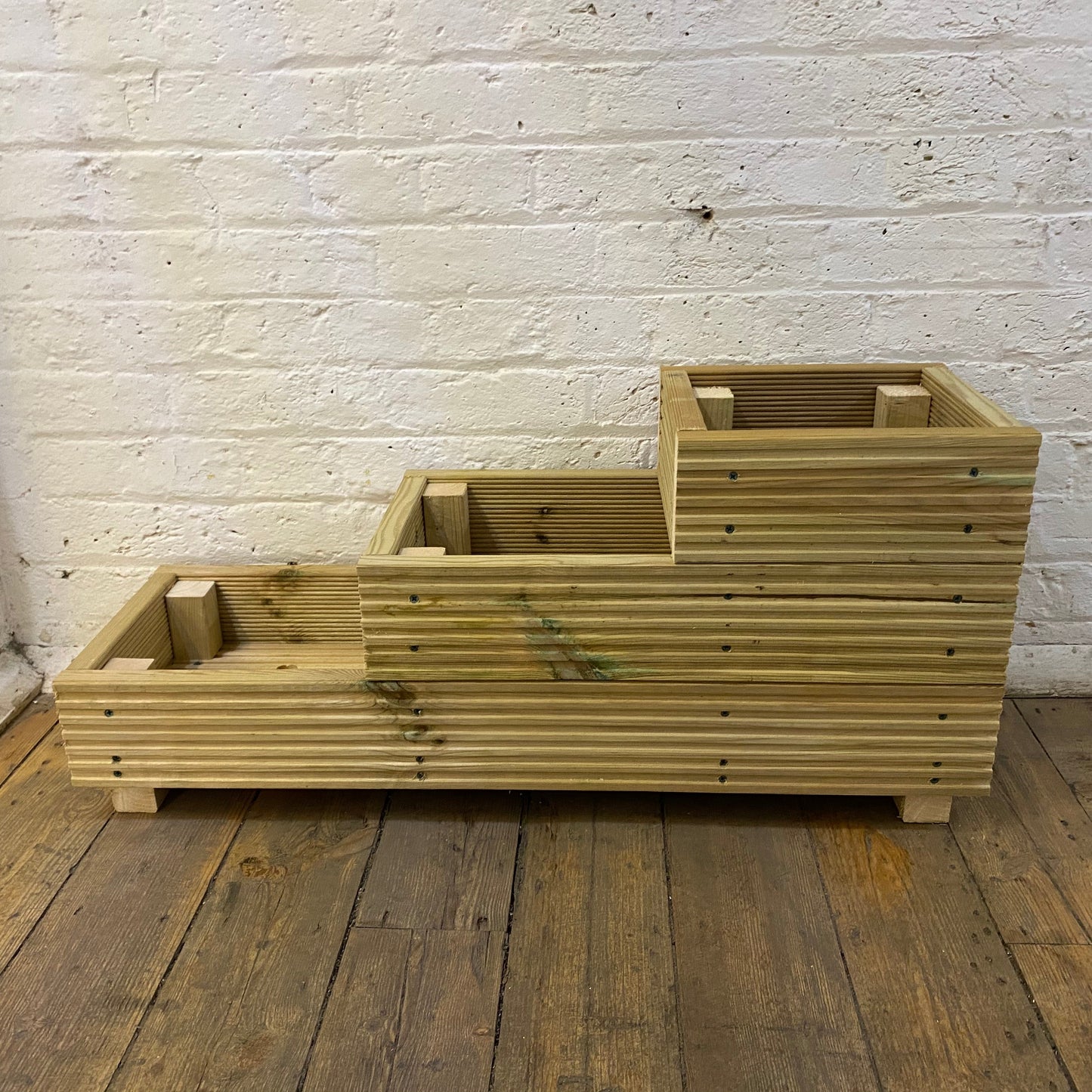 Three-Tier Wooden Decking Planter – 88 × 35 × 48 cm
