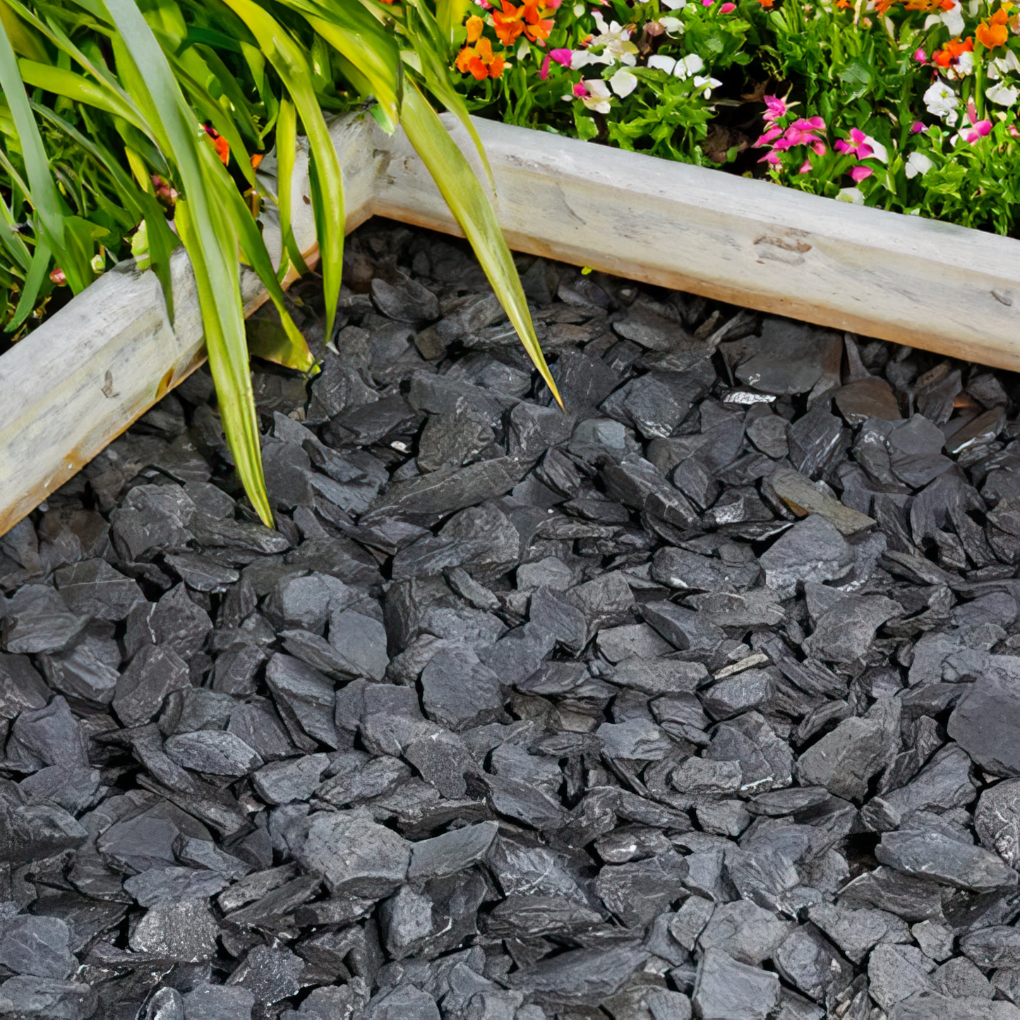 40mm Graphite Grey Slate Chippings