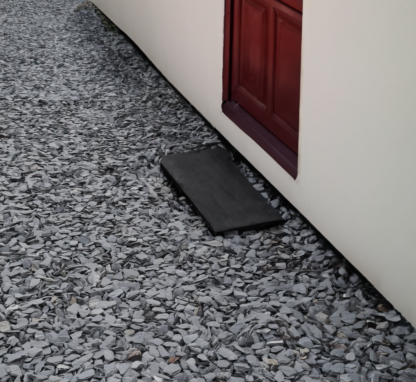 40mm Graphite Grey Slate Chippings