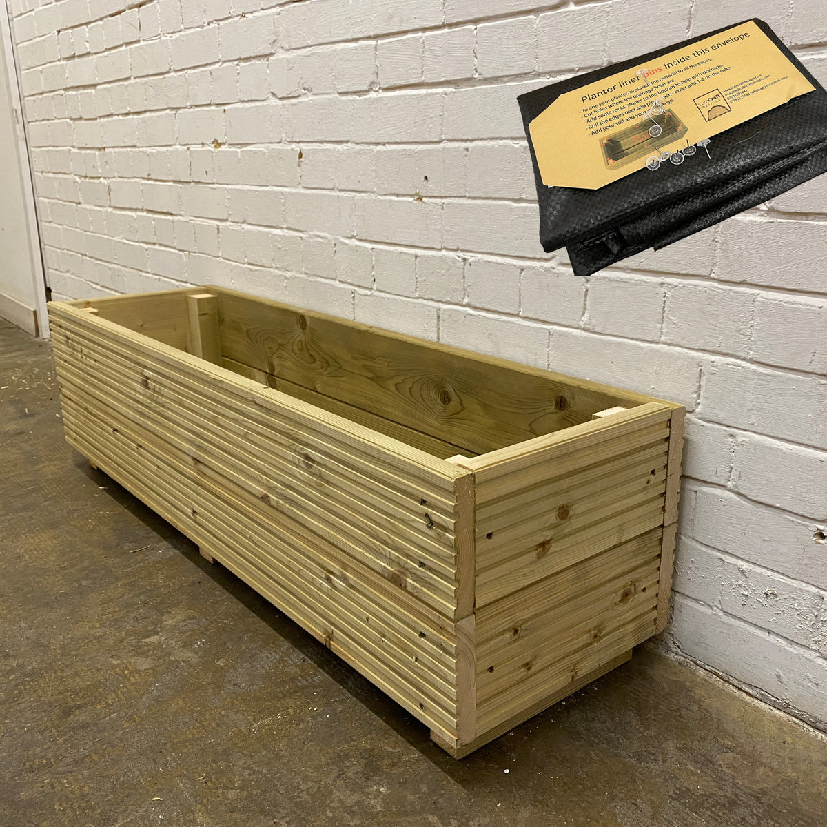 4ft (120 cm) Wooden Decking Planter – 120 × 35 × 33 cm