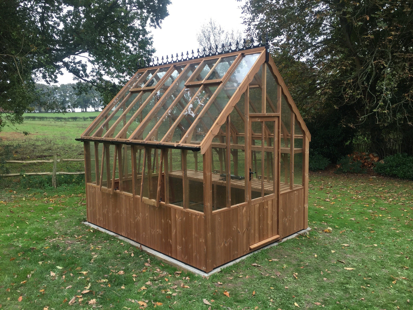 The Eagle Greenhouse 8'3 x 15'11