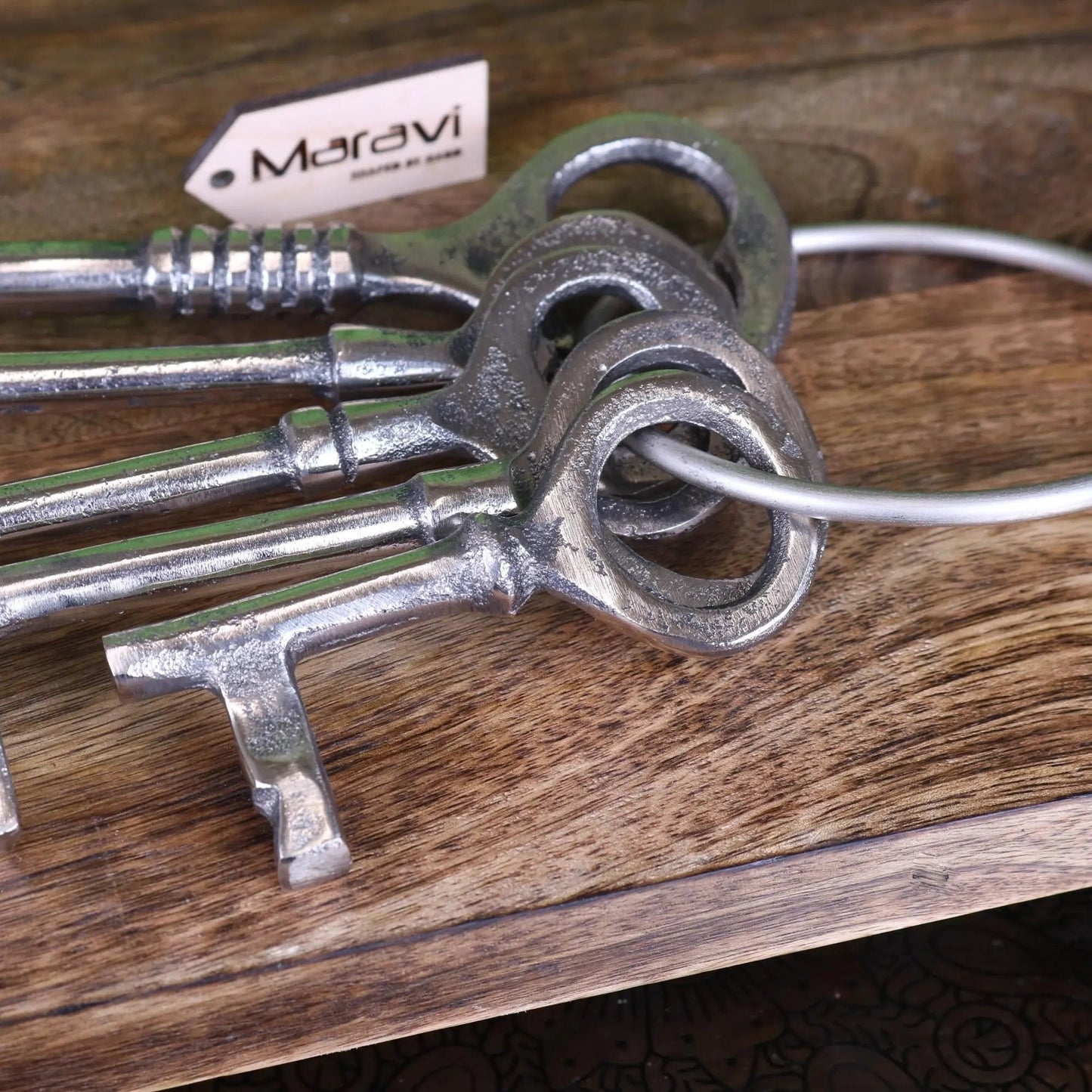 Dubha Vintage Style Bunch of Keys Ornament