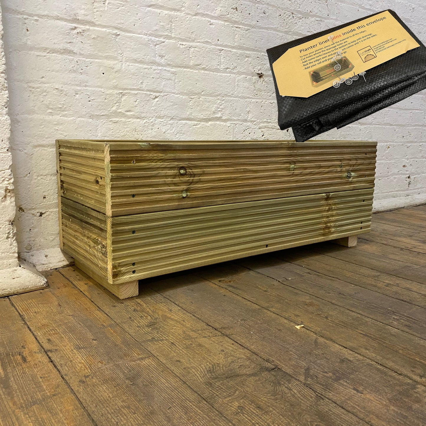 Large Wooden Decking Planter – 88 × 35 × 33 cm
