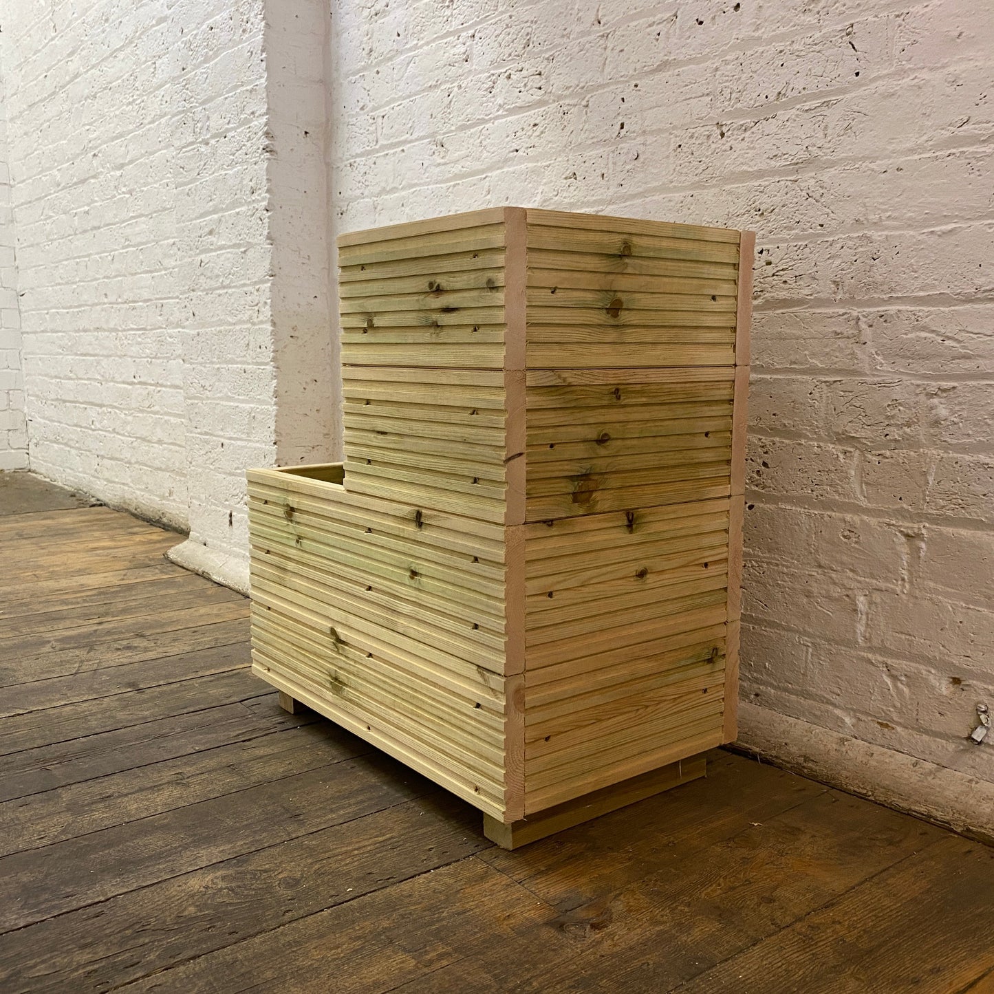 Small 2-Tiered Garden Steps Planter – Pressure-Treated Outdoor Wooden Planter 57 × 35 × 63 cm