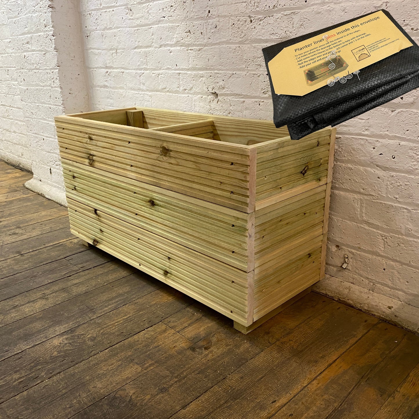 Large Solid Wooden Patio Planter With Central Divide – 88x35x47cm