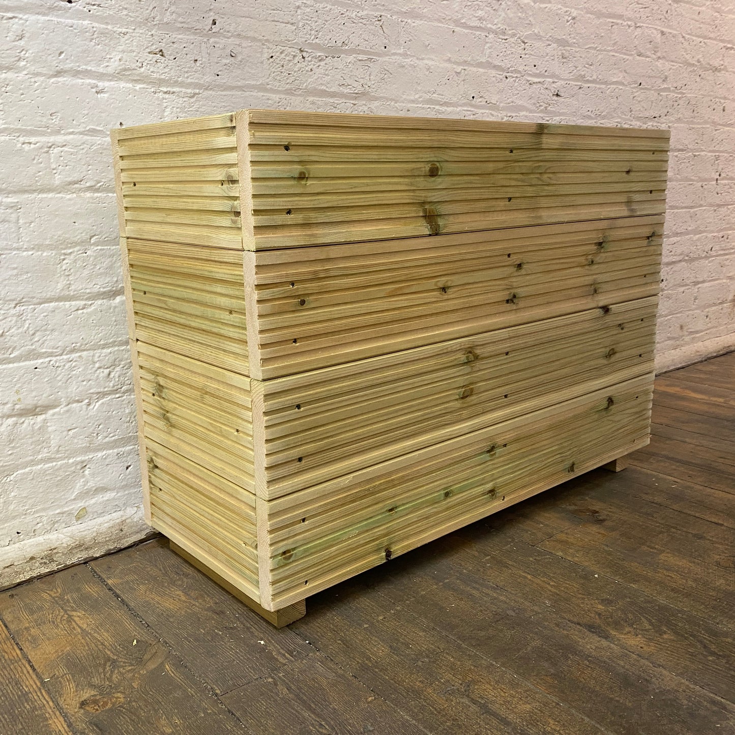Tall Wooden Decking Planter – 88 × 35 × 63 cm