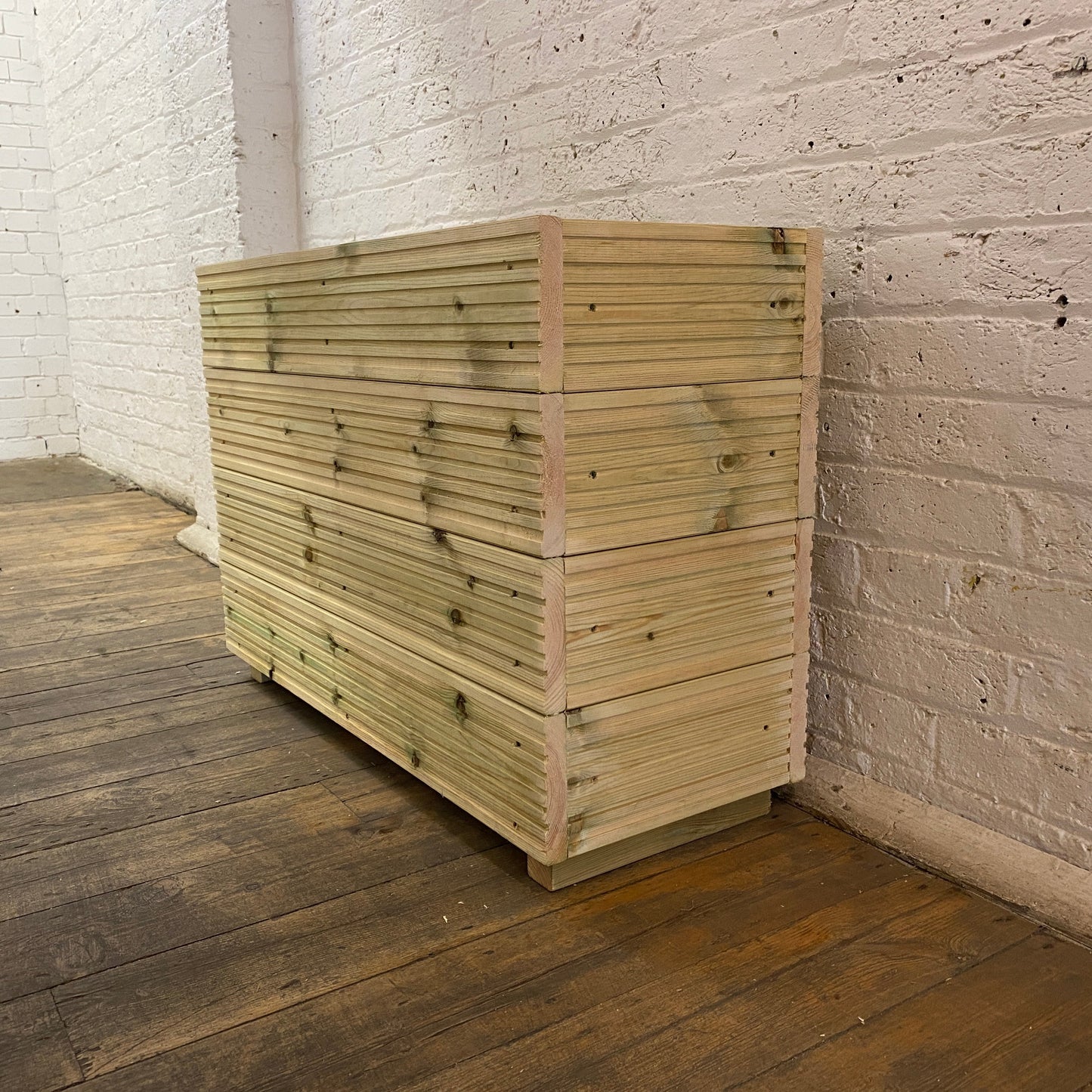 Tall Wooden Decking Planter – 88 × 35 × 63 cm