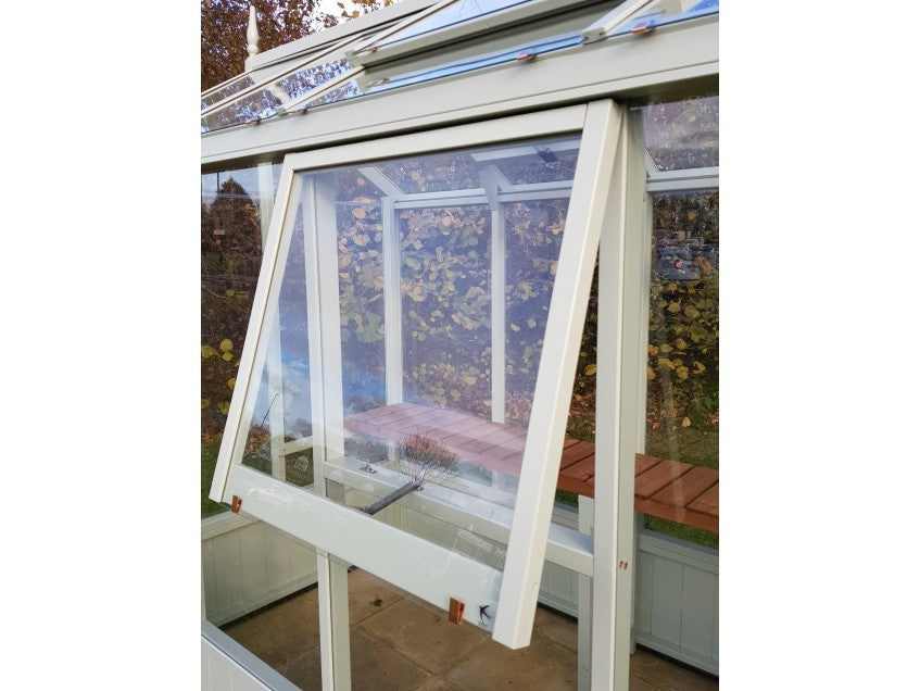 Lark Greenhouse 4'7 x 8'4