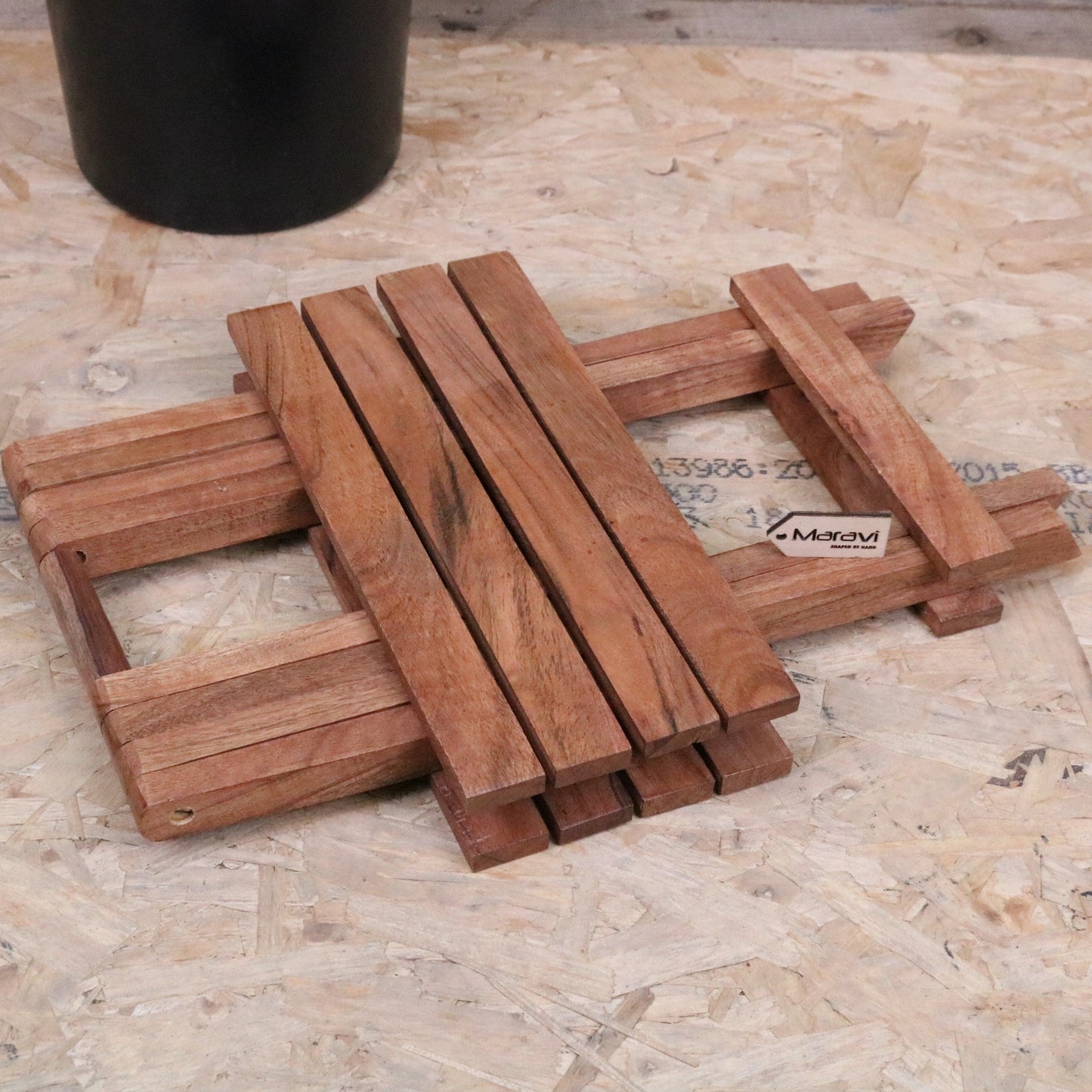 Vaitin Wooden Folding Stool
