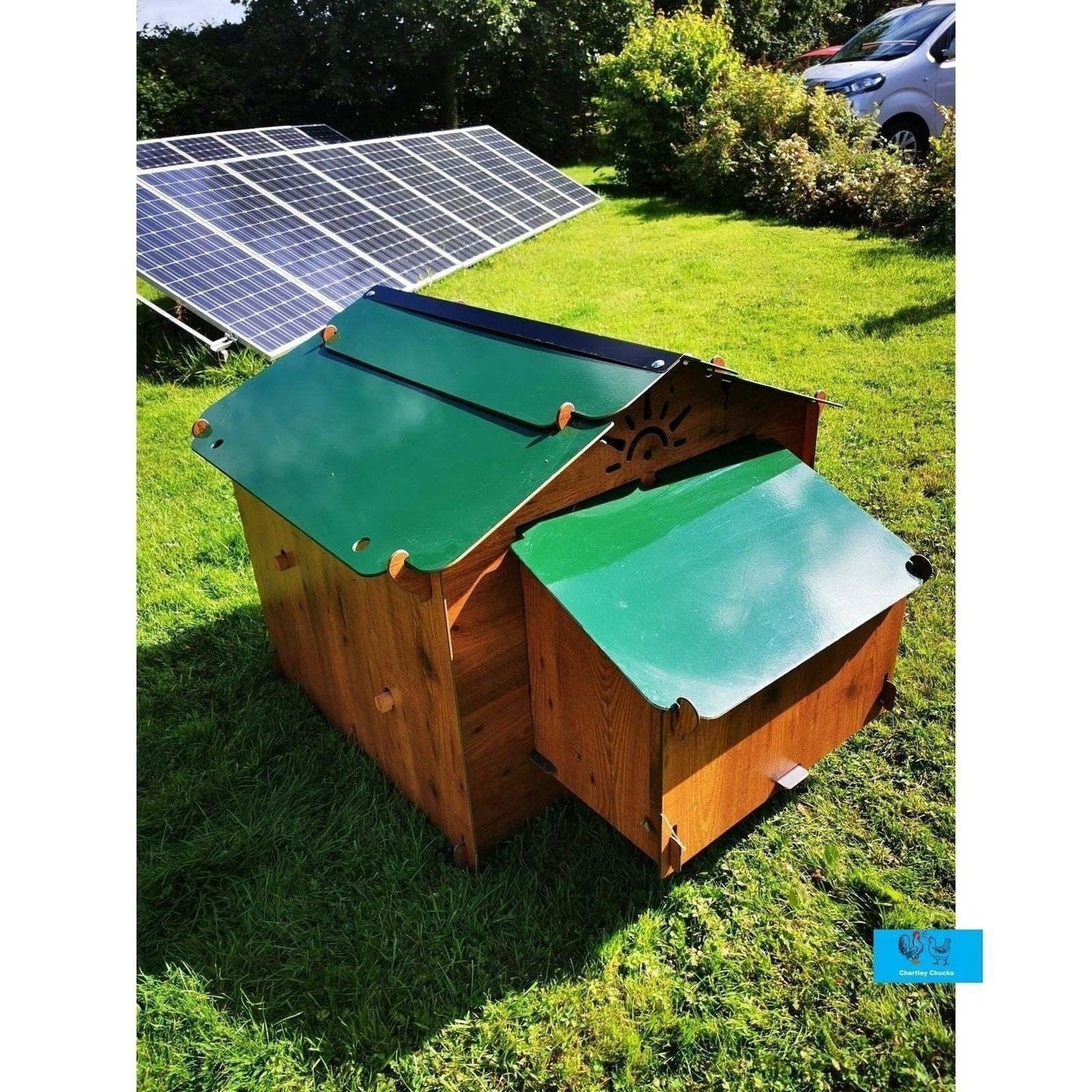 Easicoop Chalet L - HPL Chicken coop up to 7-9 medium Birds