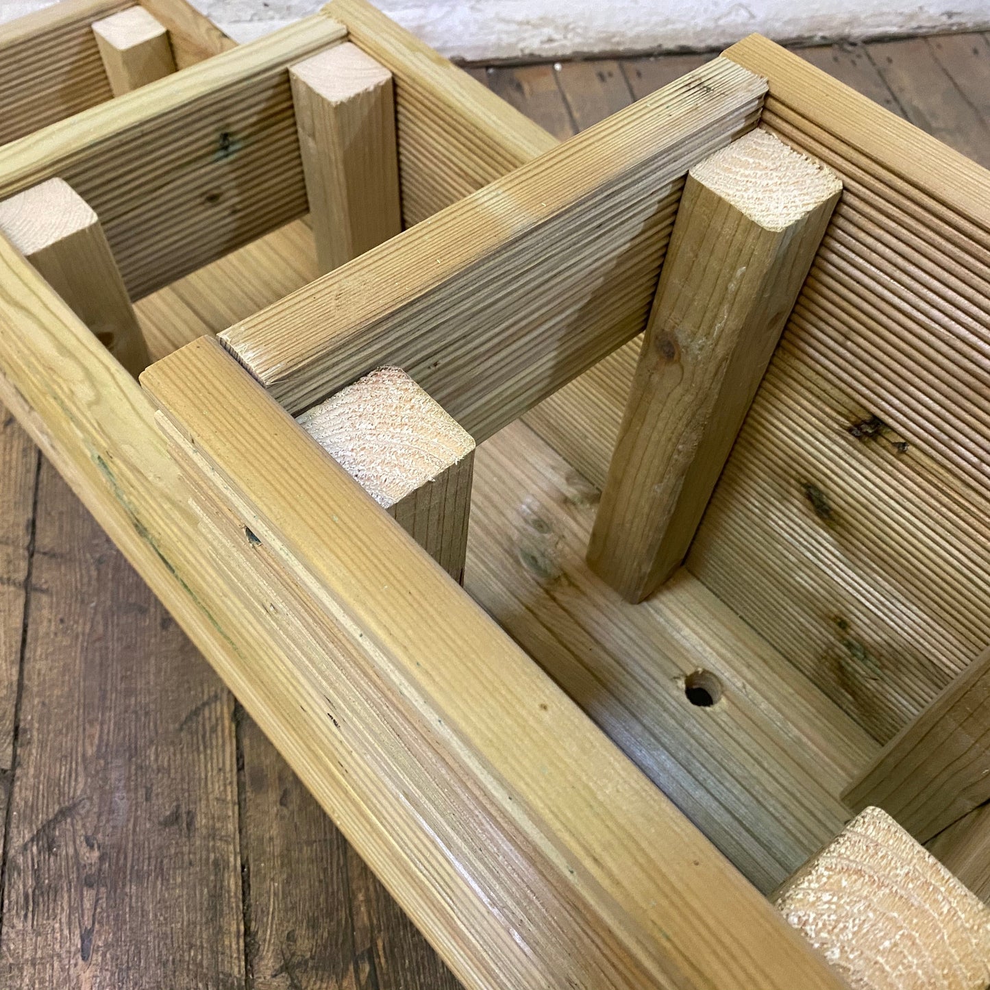 Three-Tier Wooden Decking Planter – 88 × 35 × 48 cm