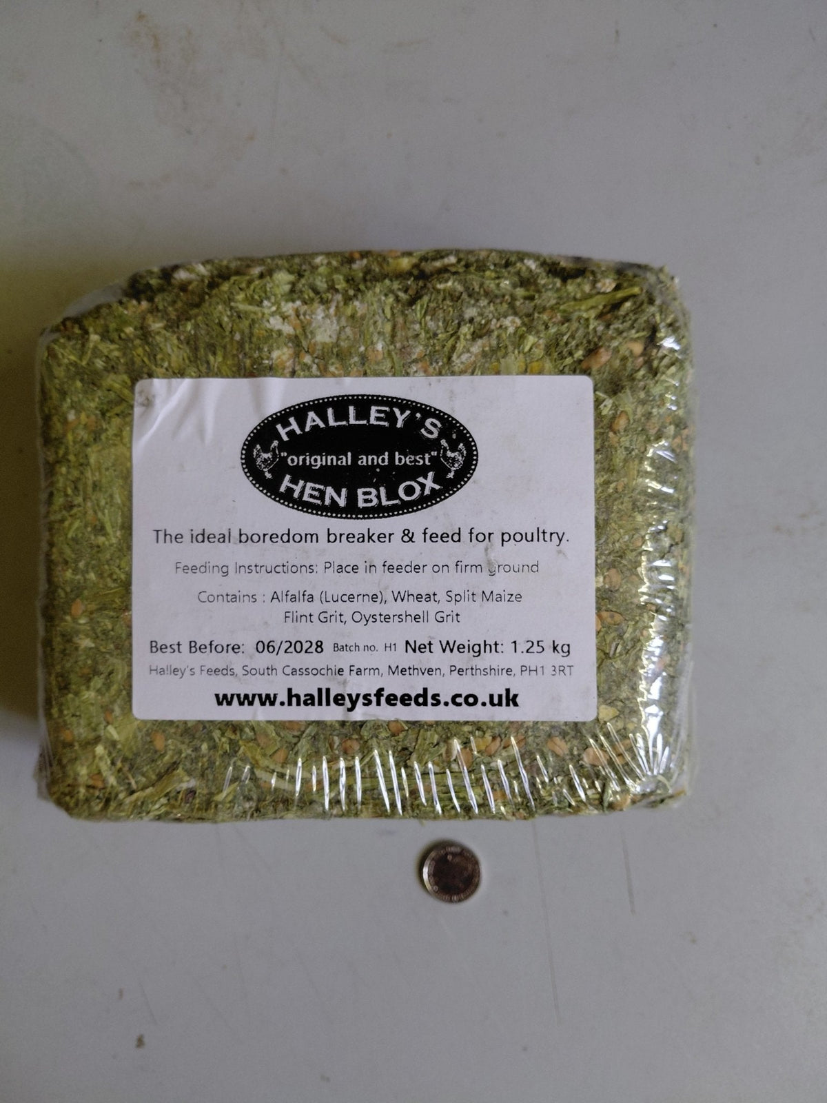 Halleys Hen Blox - for really yellow egg yolks
