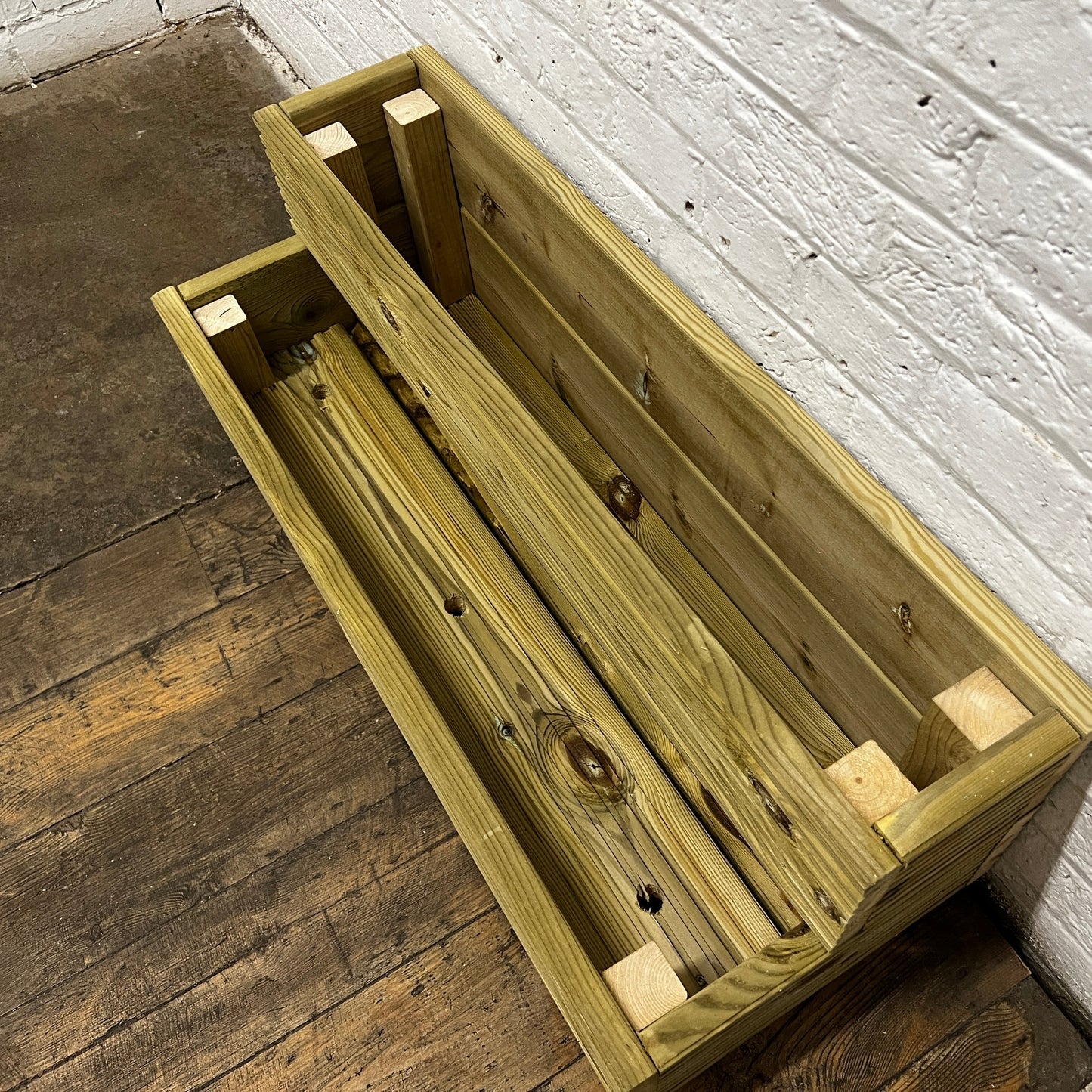 Large 2-Tier Wooden Decking Planter – 88 × 35 × 33 cm