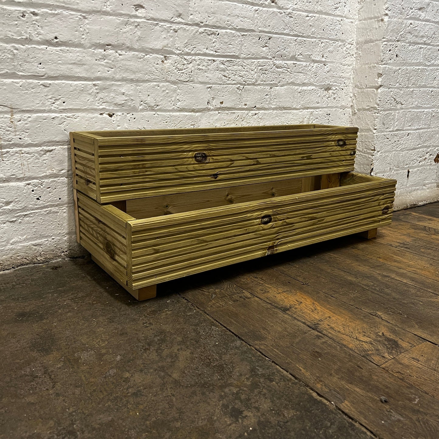 Large 2-Tier Wooden Decking Planter – 88 × 35 × 33 cm