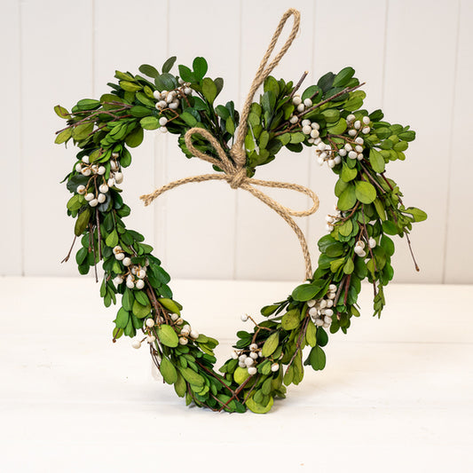 Natural Green Boxwood Leaf Heart Wreath 28x28x2.5cm